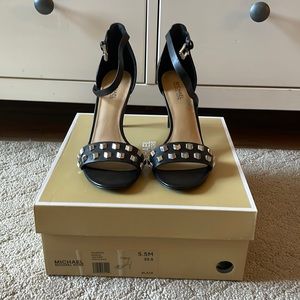 Michael Kors - Valencia Black sandal - 5.5 WORN ONCE. With box